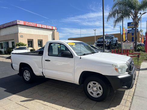 Used 2014 Toyota Tacoma 2WD Regular Cab image 9