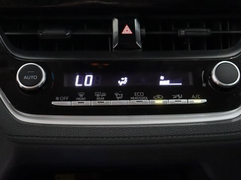 Certified 2026 Toyota Corolla Cross LE FWD image 19