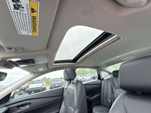 Used 2023 Honda Accord EX-L image 16