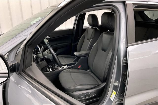 Certified 2023 Buick Encore GX Preferred w/ Cold Weather Comfort Package AWD/4WD image 8