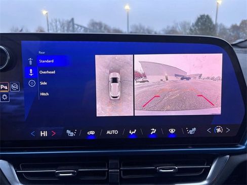 Used 2024 Chevrolet Equinox EV LT w/ LPO, Interior Storage Package image 21