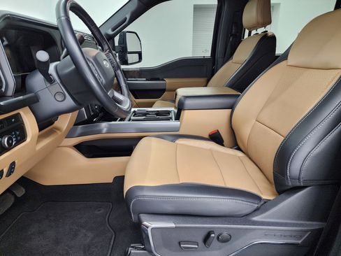 Used 2023 Ford F250 Lariat w/ Sport Appearance Package image 8