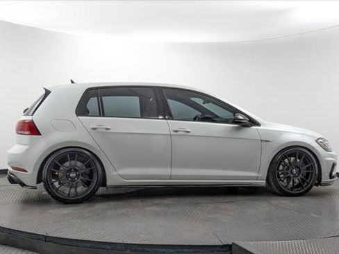 Used 2018 Volkswagen Golf R 4-Door AWD/4WD image 9