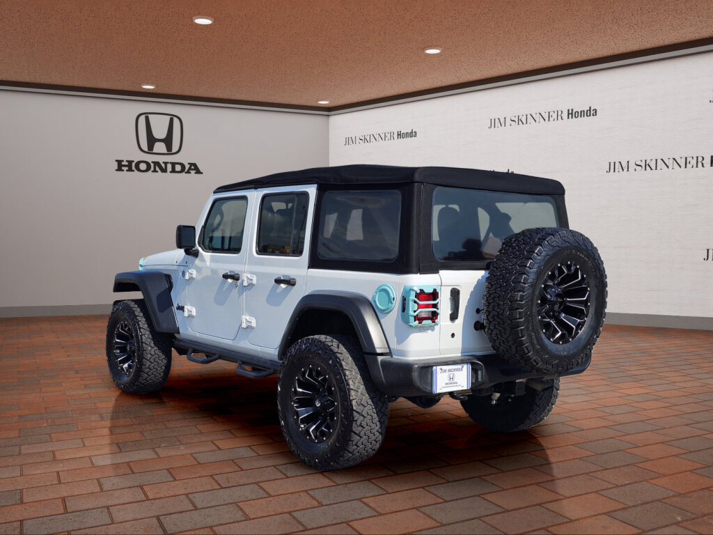 Used 2018 Jeep Wrangler Unlimited Sport S AWD/4WD image 11
