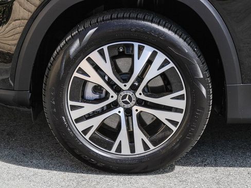Certified 2026 Mercedes-Benz GLB 250 4MATIC image 12