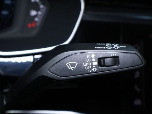 Used 2024 Audi Q3 2.0T Premium AWD/4WD image 28