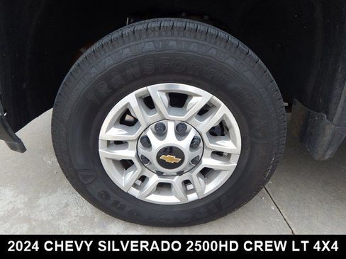 Used 2024 Chevrolet Silverado 2500 LT image 6