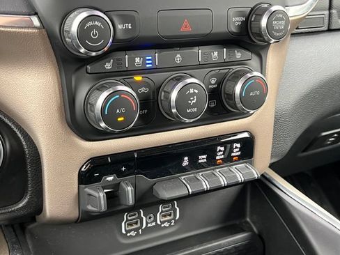 Used 2022 RAM 1500 Laramie AWD/4WD image 30