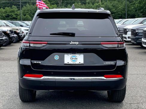 Certified 2024 Jeep Grand Cherokee Laredo X w/ Luxury Tech Group I AWD/4WD image 4