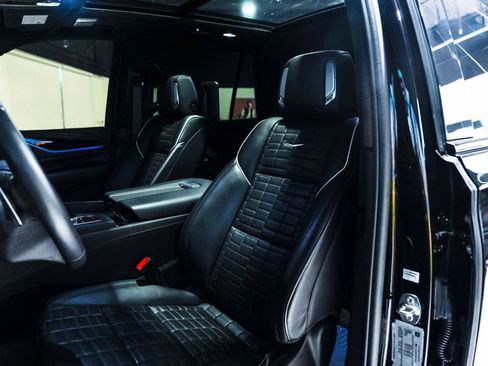 Used 2024 Cadillac Escalade V AWD/4WD image 20