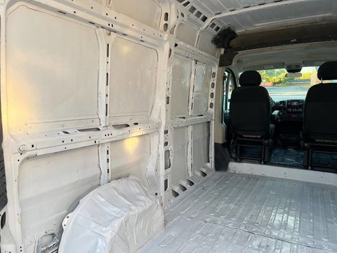 Used 2021 RAM ProMaster 2500 image 17