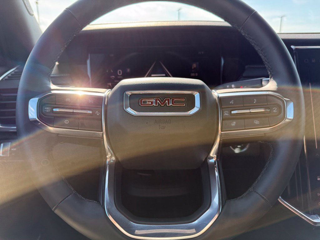 Used 2026 GMC Acadia Elevation w/ Elevation Premium Package AWD/4WD image 32