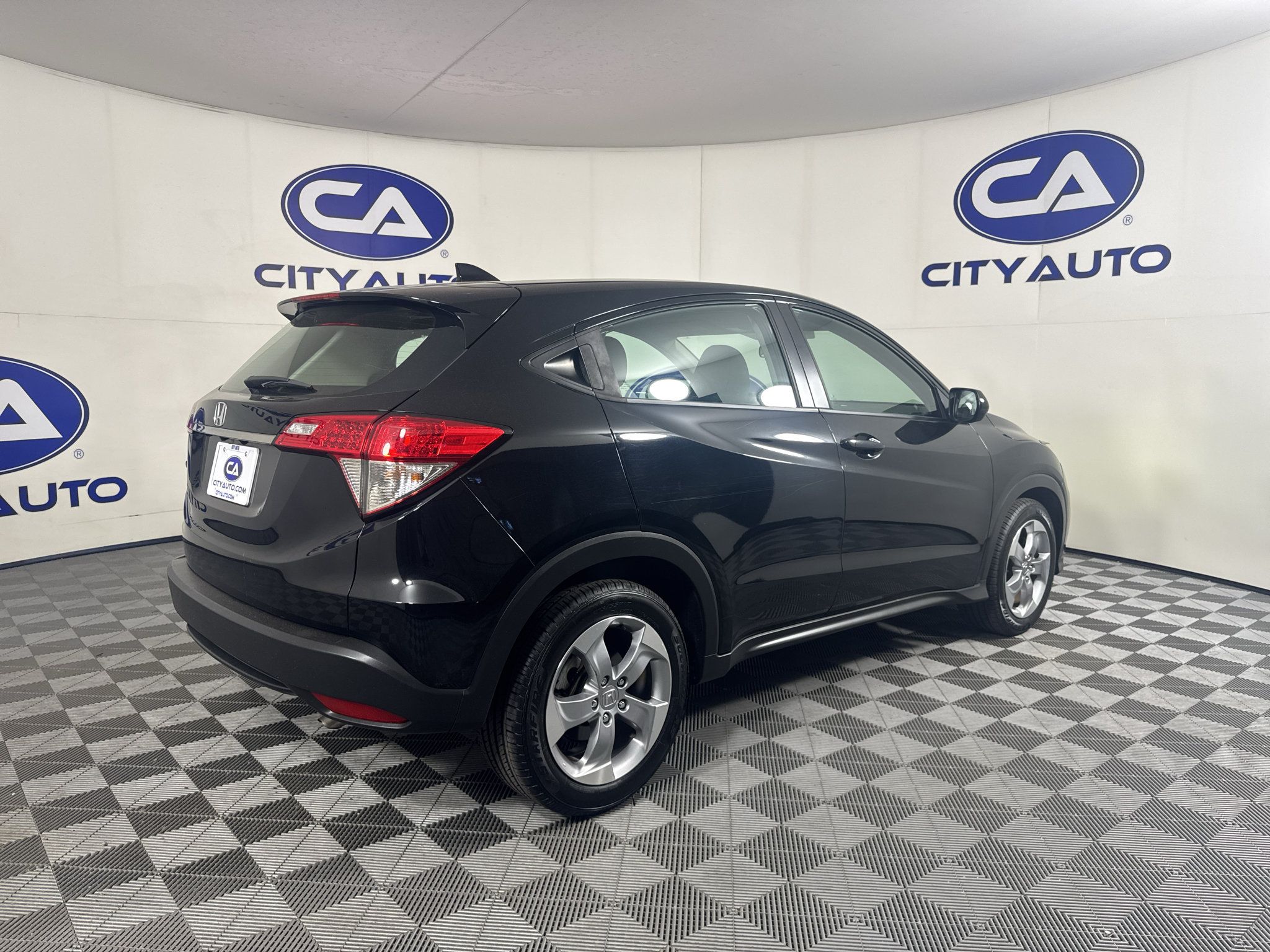 Used 2022 Honda HR-V LX image 3
