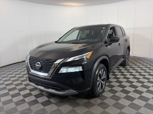 Used 2023 Nissan Rogue SV AWD/4WD image 2