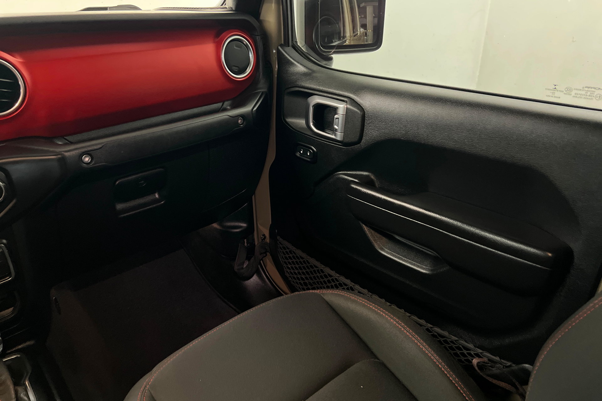 Used 2020 Jeep Gladiator Rubicon AWD/4WD image 10