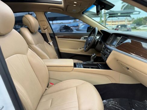 Used 2016 Hyundai Genesis 3.8 w/ Option Group 02 image 21
