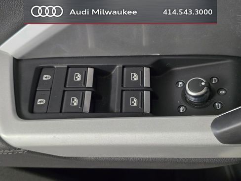 Used 2023 Audi Q3 2.0T Premium w/ Convenience Package AWD/4WD image 13