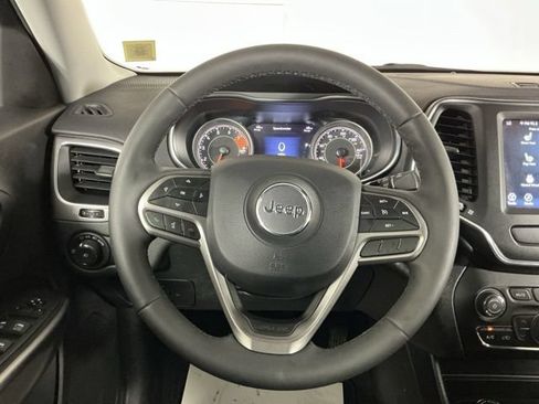 Used 2022 Jeep Cherokee Latitude Lux AWD/4WD image 17