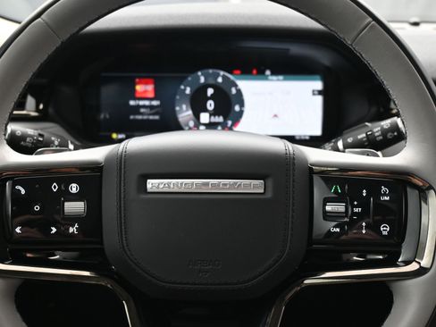 Certified 2025 Land Rover Range Rover Velar Dynamic HSE image 18