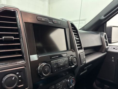 Used 2019 Ford F150 XLT w/ Equipment Group 302A Luxury image 41