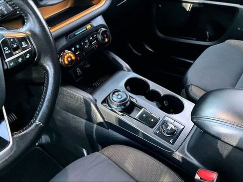 Used 2023 Ford Bronco Sport Badlands image 15