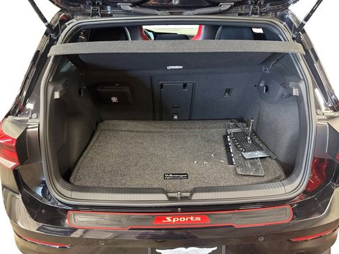 Used 2022 Volkswagen GTI SE FWD image 19