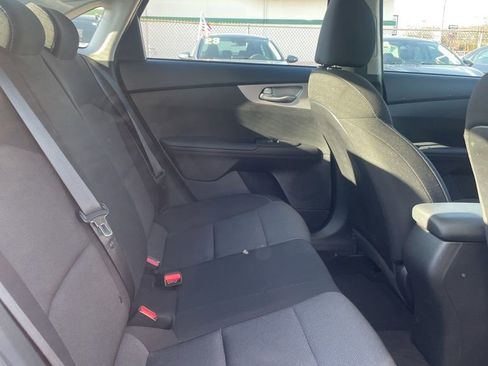 Used 2023 Kia Forte LXS image 10