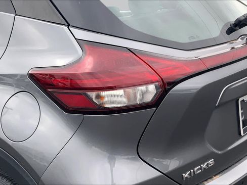 Used 2022 Nissan Kicks SR w/ Premium Package FWD image 29