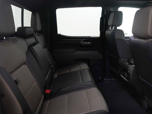 Used 2024 Chevrolet Silverado 1500 ZR2 w/ Technology Package image 12