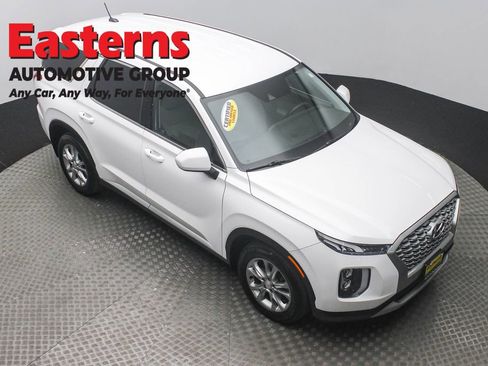 Used 2021 Hyundai Palisade SE image 3
