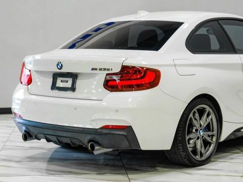 Used 2015 BMW M235i Coupe RWD image 12