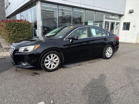 Used 2017 Subaru Legacy 2.5i Premium image 3