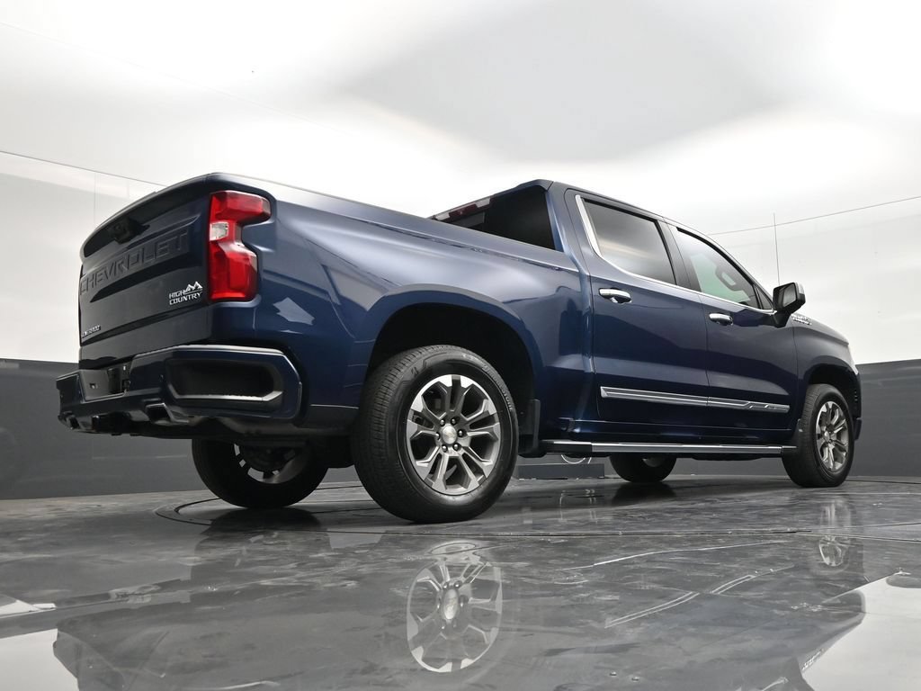 Used 2023 Chevrolet Silverado 1500 High Country w/ High Country Premium Package AWD/4WD image 21