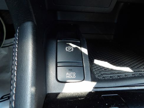 Used 2021 Nissan Kicks SV image 22