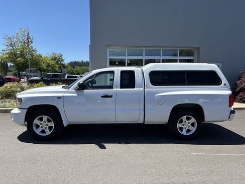 Used 2011 Dodge Dakota Big Horn RWD image 2