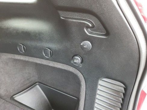 Used 2019 Jeep Grand Cherokee Laredo image 32