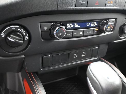 Used 2024 Nissan Frontier PRO-4X w/ Off-Road Protection Package AWD/4WD image 24