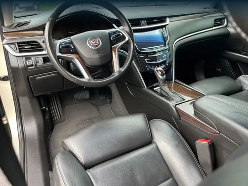 Used 2014 Cadillac XTS Luxury image 5