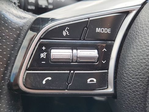 Used 2023 Kia Seltos SX image 12