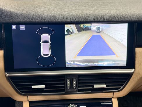 Used 2019 Porsche Cayenne image 31