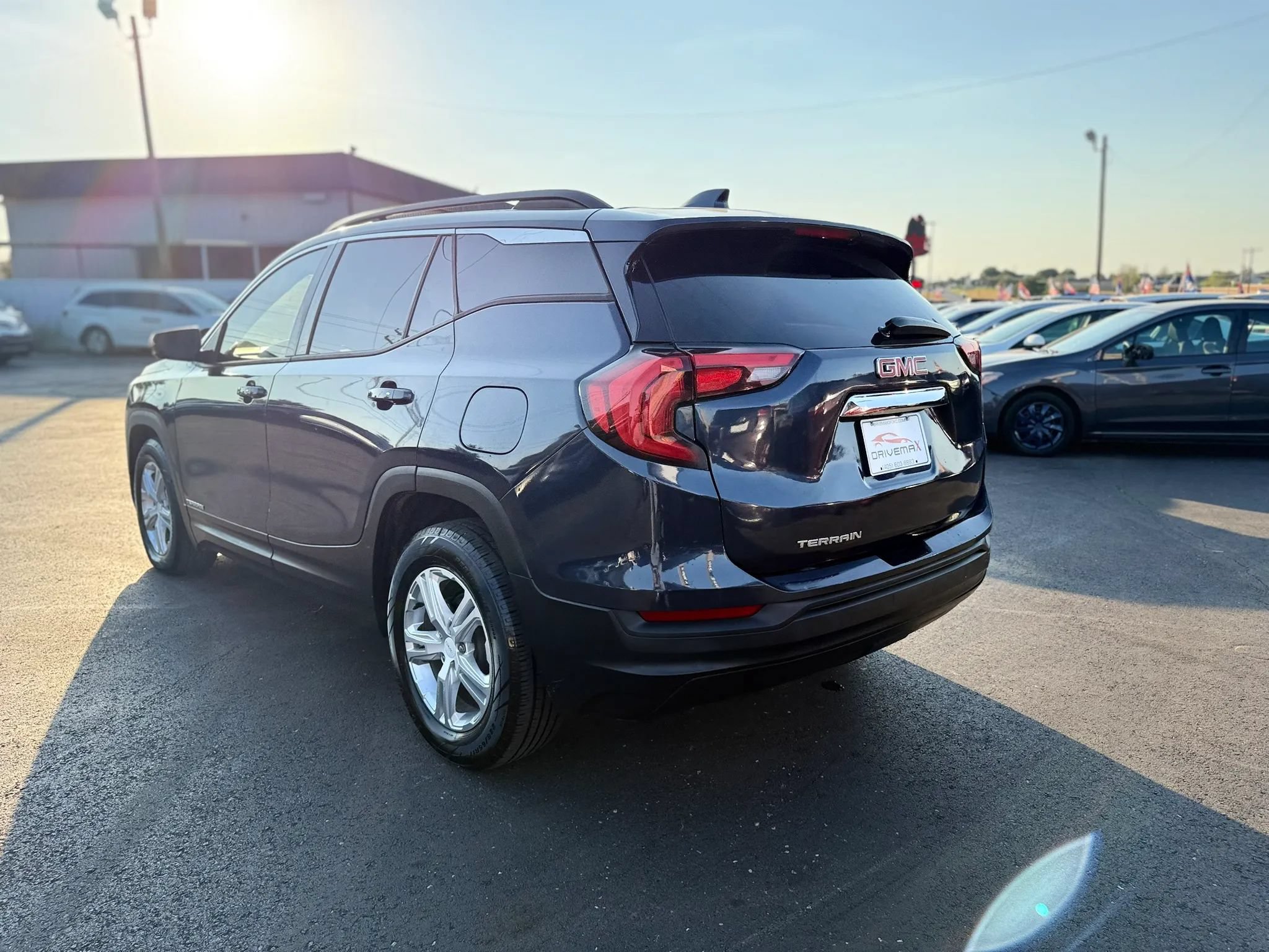 Used 2018 GMC Terrain SLE w/ Driver Convenience Package FWD image 5