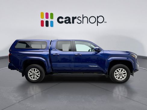 Used 2024 Toyota Tacoma SR5 AWD/4WD image 6