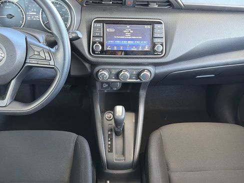 Certified 2025 Nissan Kicks Play S FWD image 8