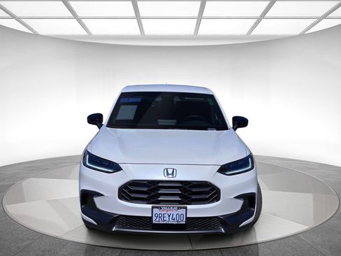 Certified 2025 Honda HR-V Sport image 8