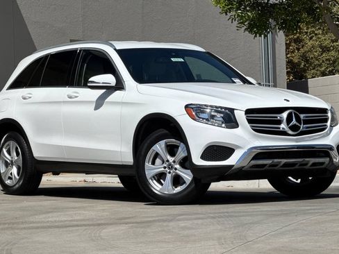 Used 2018 Mercedes-Benz GLC 300 image 2