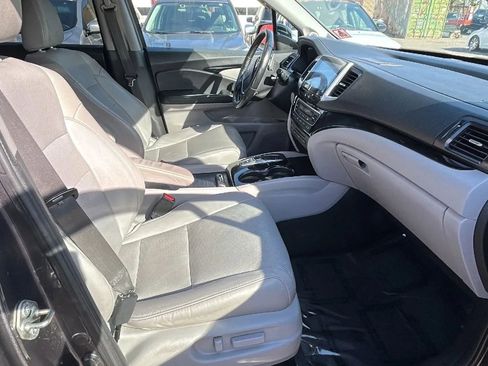 Used 2017 Honda Pilot Elite image 14