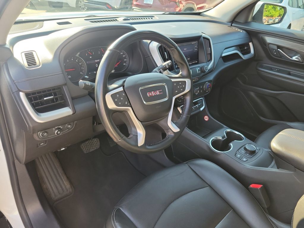 Used 2024 GMC Terrain SLT FWD image 21