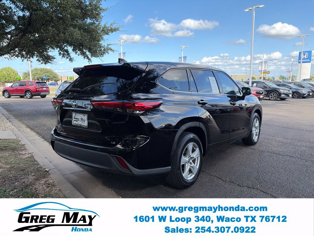 Used 2021 Toyota Highlander LE FWD image 8