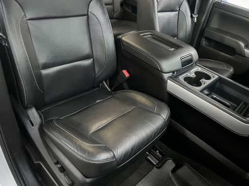 Used 2018 Chevrolet Silverado 3500 LTZ image 25