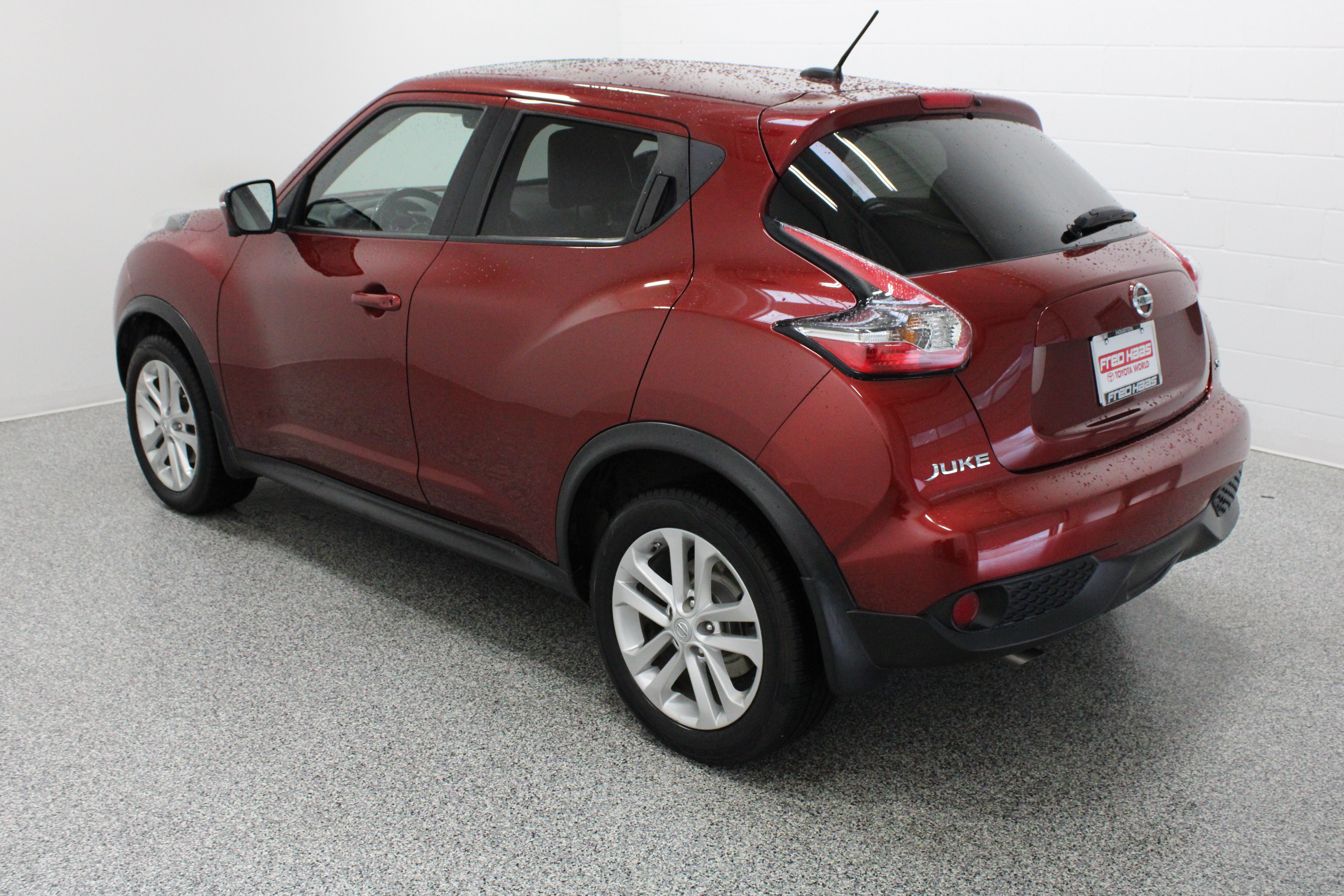 Used 2016 Nissan Juke SL FWD image 9